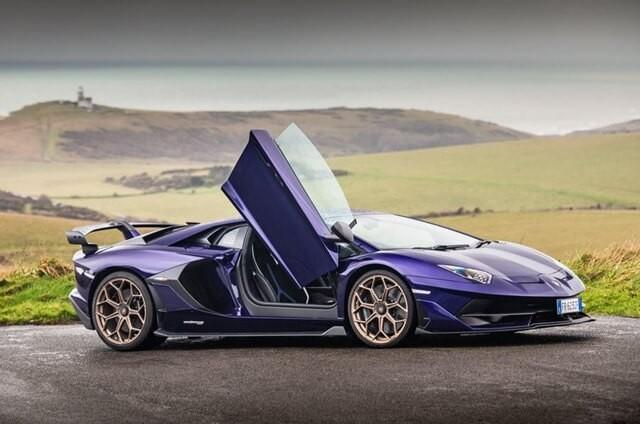 BẢNG GIÁ SIÊU XE LAMBORGHINI 2024 TẠI VIỆT NAM (06/2024)