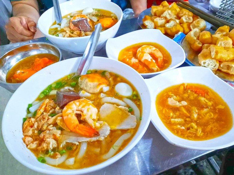 5 quán bánh canh siêu ngon ở Sài Gòn, nếm thử một lần ai cũng khen tấm tắc