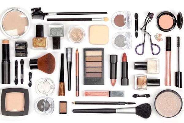 học makeup cá nhân cần mua những gì