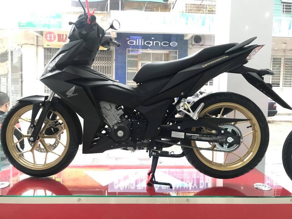 Honda Winner, Mua xe Winner được tặng đồng hồ, Tặng đồng hồ khi mua Winner,