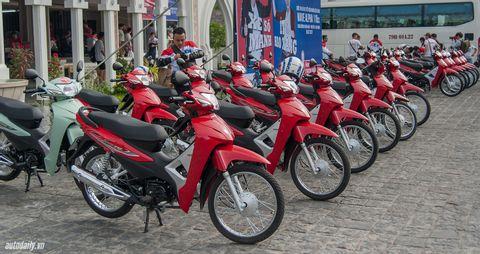 Với 1 lít xăng, Honda Wave Alpha 110 đi được gần 100 km