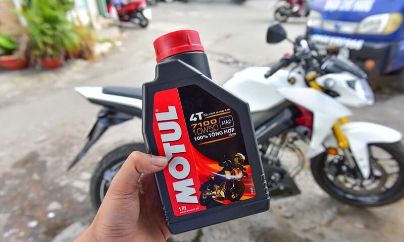 Các loại dầu nhớt Motul cho xe số phổ biến nhất 2022