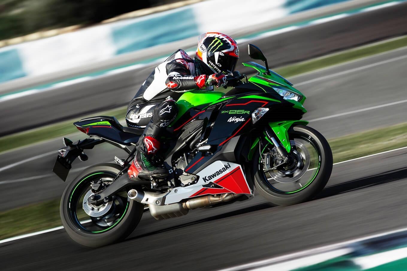 Cập nhật giá xe Kawasaki Ninja - sportbike Nhật Bản từ 160 triệu