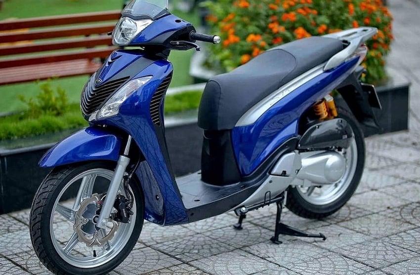 Bảng giá xe máy Honda SH 150i nhập khẩu mới nhất cuối tháng 8/2022 tại đại lý tư nhân