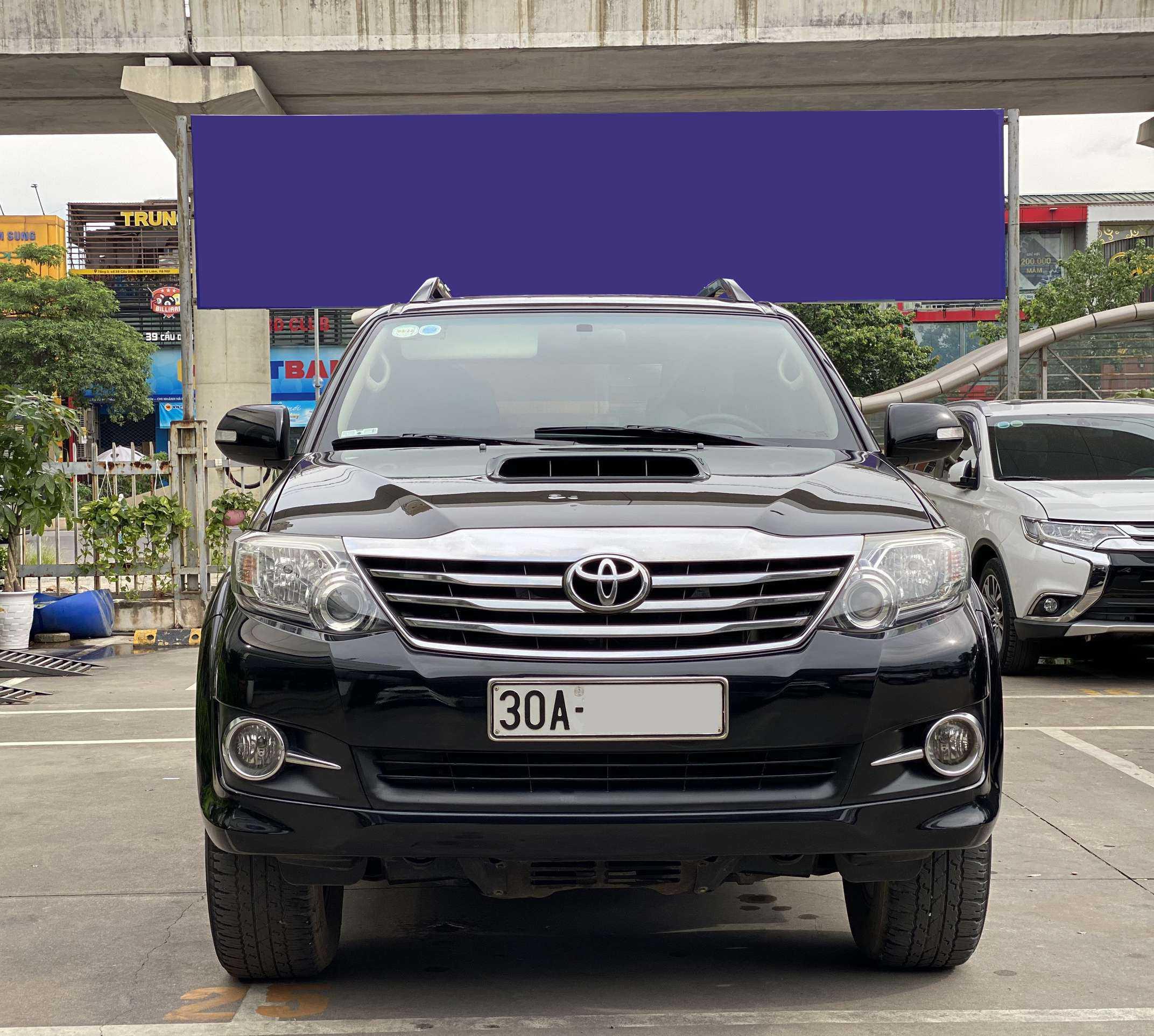 Toyota-Fortuner-so-san-may-dau-2015