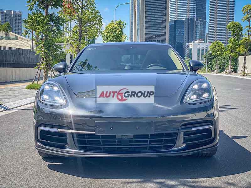 Xe Porsche Panamera 3.0 V6 2018 màu đen