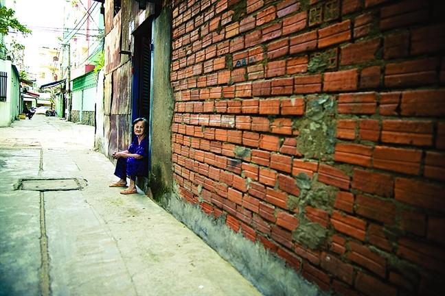 NỖI CÔ ĐƠN CỦA NGƯỜI GIÀ