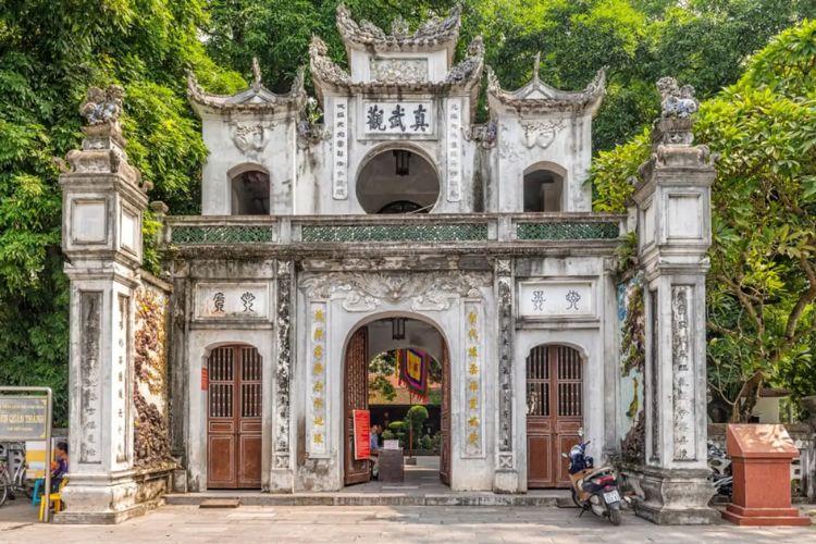 Đền Quán Thánh - địa điểm chụp ảnh ở Hà Nội