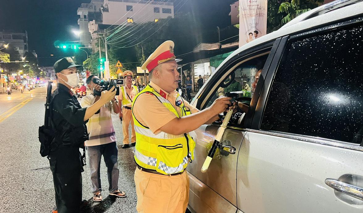 An Giang phát động phong trào toàn dân phát hiện, cung cấp thông tin, hình ảnh phản ánh vi phạm hành chính về trật tự, an toàn giao thông | Cổng thông tin điện tử tỉnh An Giang