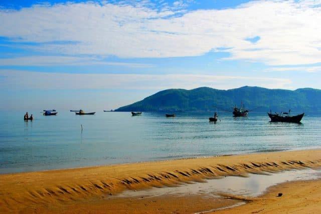 Bãi biển Cảnh Dương điểm vui chơi “hot” nhất cho giới trẻ tại Huế