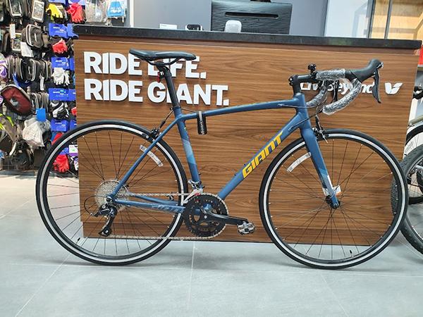 Xe đạp đua Giant OCR CLASSIC 2020***