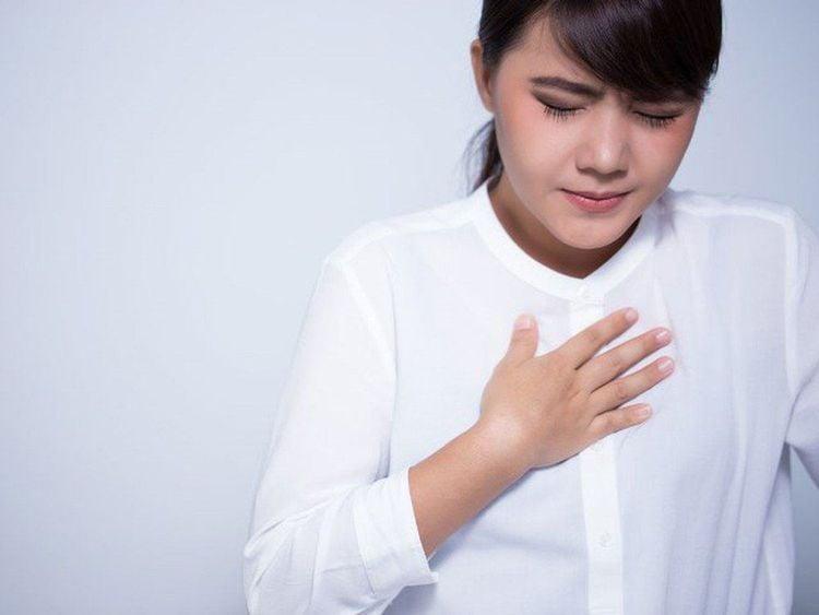Triệu chứng của tình trạng chuyển hóa năng lượng cao thường là tim đập nhanh